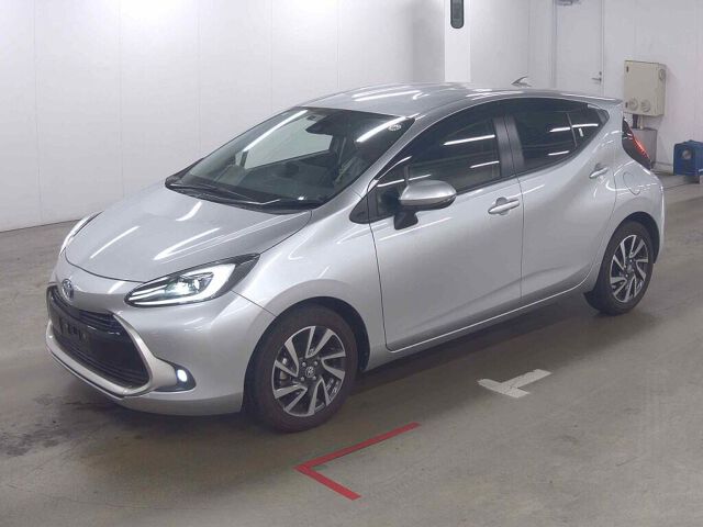 2024 Toyota Aqua Z auction photo 4