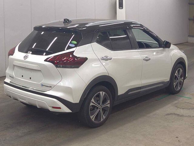 2022 Nissan Kicks X Two-Tone Interior Edition auction photo 5