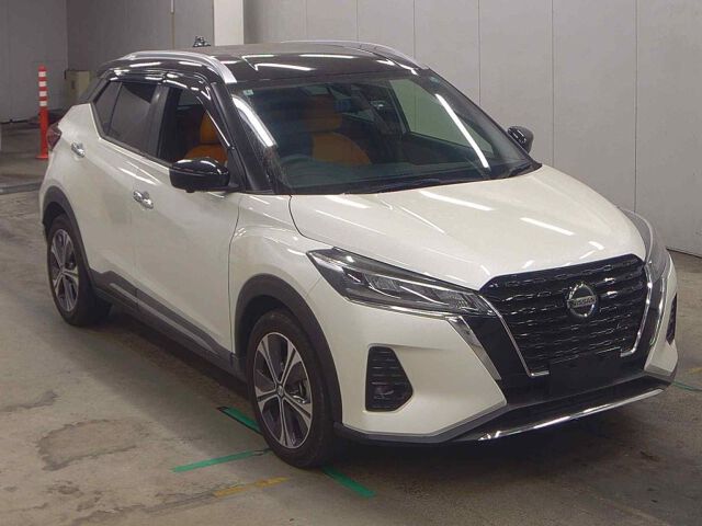 2022 Nissan Kicks X Two-Tone Interior Edition Japan auction vehicle