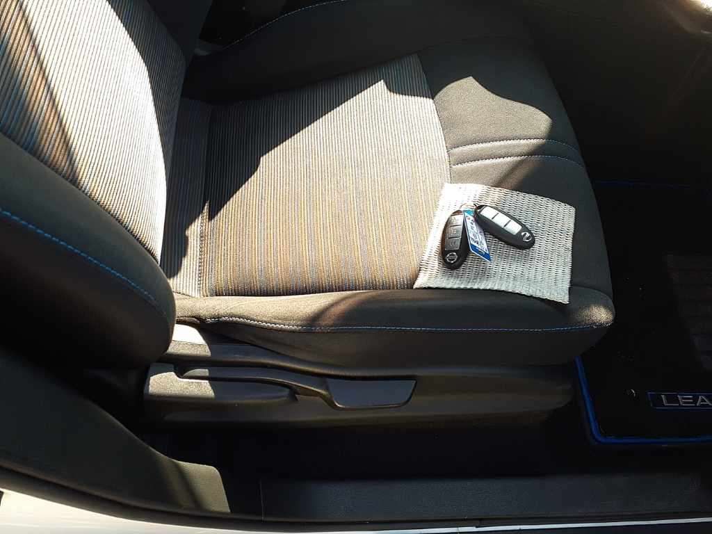 2018 Nissan Leaf G auction photo 10