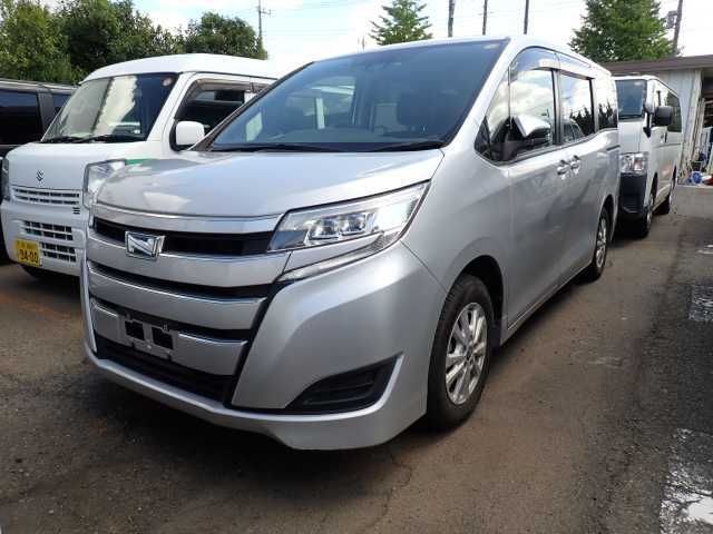 Japan Auction Vehicles 11 2021 Toyota Noah Hybrid X auction photo