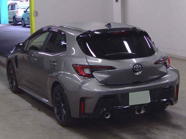 2025 Toyota GRカローラ RZ 4WD auction photo 2