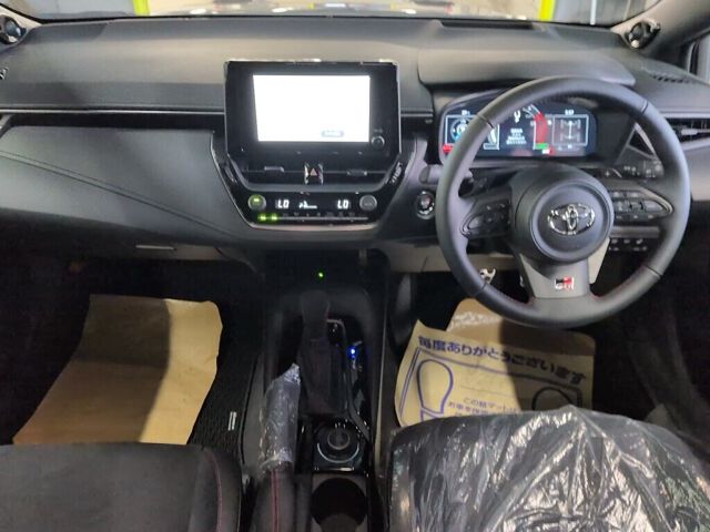 2025 Toyota GRカローラ RZ 4WD auction photo 3