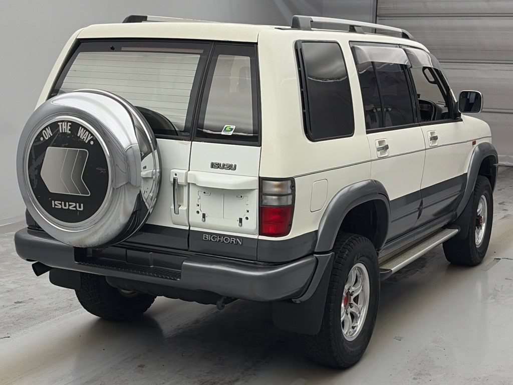 1998 Isuzu ビッグホーン 4WD auction photo 2