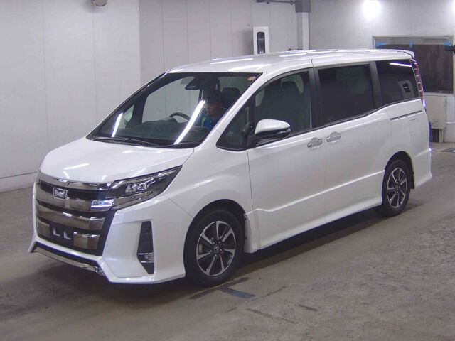 2018 Toyota Noah SI WXB auction photo 4