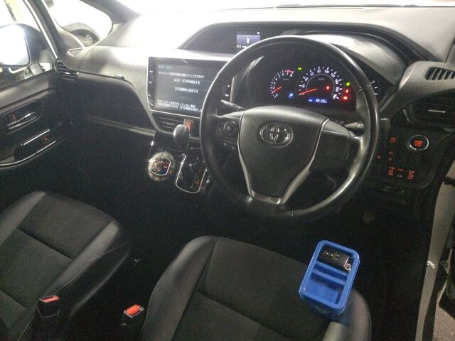 2018 Toyota Noah SI WXB auction photo 3
