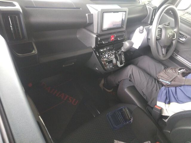 2026 Daihatsu Tanto Custom X auction photo 3