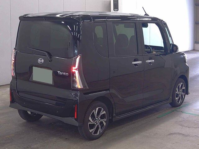 2026 Daihatsu Tanto Custom X auction photo 5