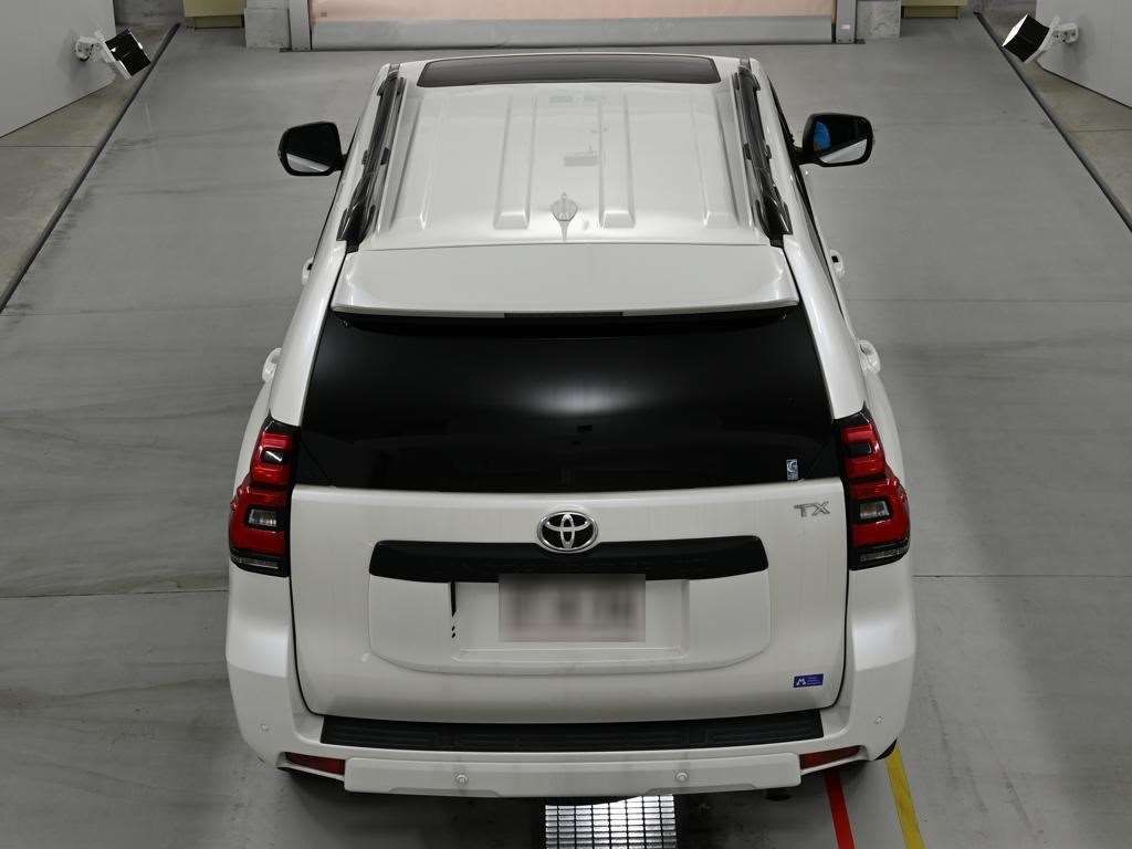 2023 Toyota Land Cruiser Prado TXL Package Matte Bra 4WD auction photo 8
