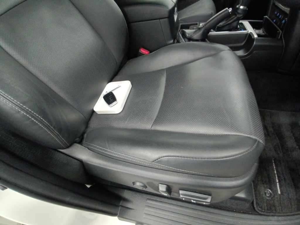 2023 Toyota Land Cruiser Prado TXL Package Matte Bra 4WD auction photo 10