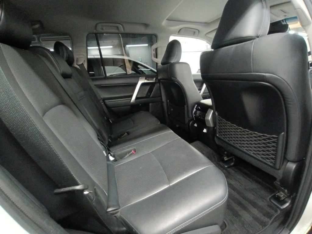 2023 Toyota Land Cruiser Prado TXL Package Matte Bra 4WD auction photo 12