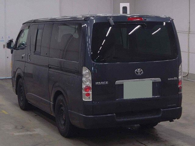2005 Toyota Hiace ロングスーパーGL 4WD auction photo 2