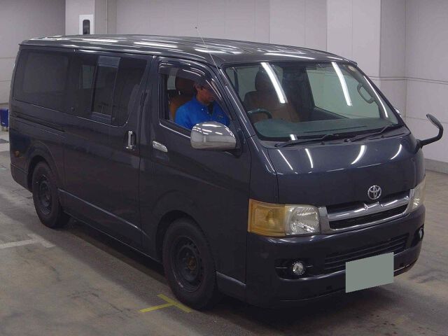 2005 Toyota Hiace ロングスーパーGL 4WD Japan auction vehicle
