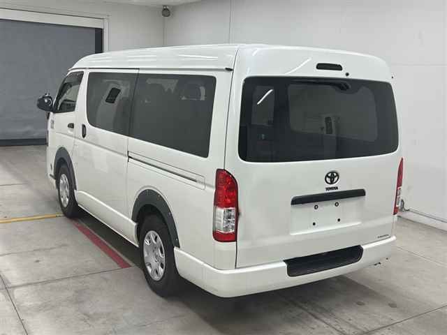 2019 Toyota Hiace Long Super GL Dark Prime auction photo 2
