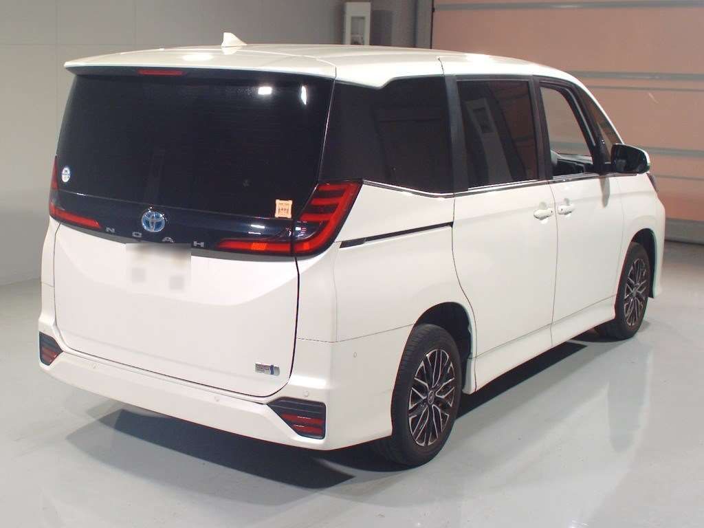 2022 Toyota Noah ハイブリッドS-Z 4WD auction photo 2