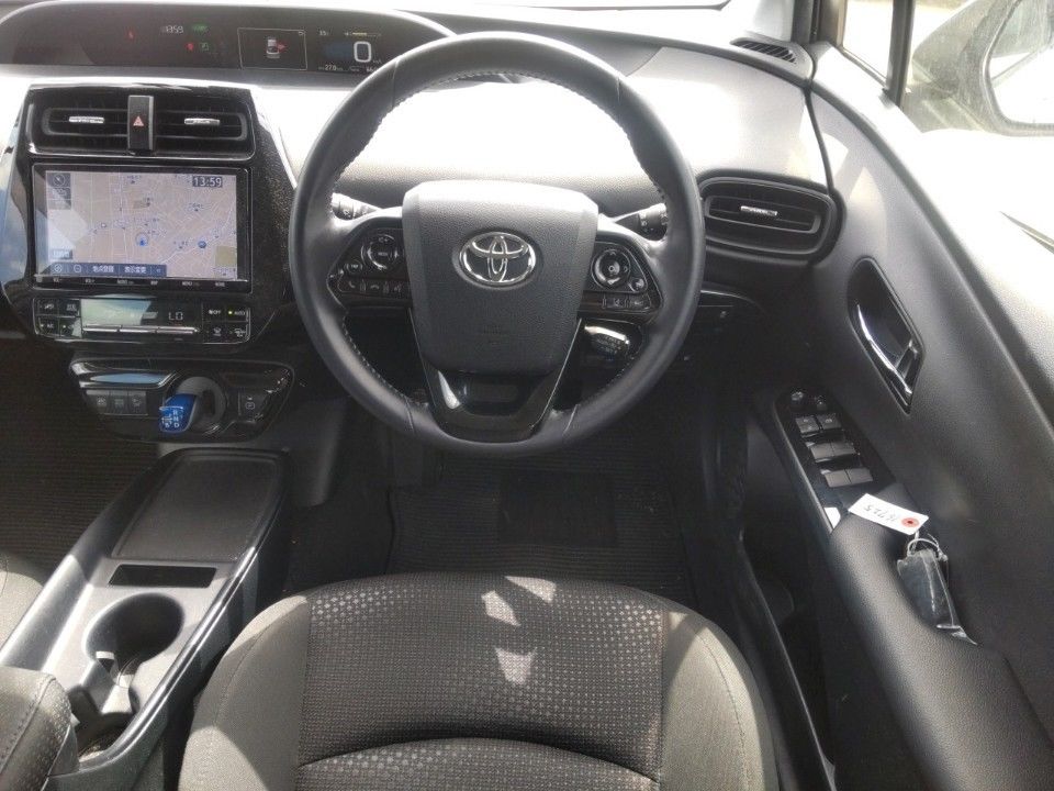 2019 Toyota Prius auction photo 3