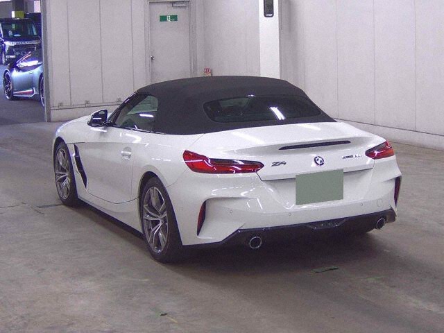 2019 BMW Z4 SDRIVE20IMスポ auction photo 2