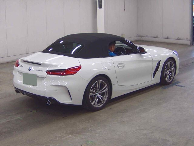 2019 BMW Z4 SDRIVE20IMスポ auction photo 5