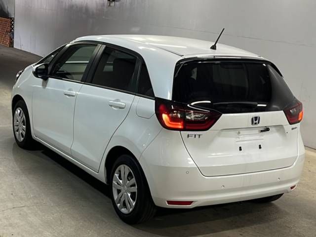 2025 Honda Fit e:HEVベーシック auction photo 3