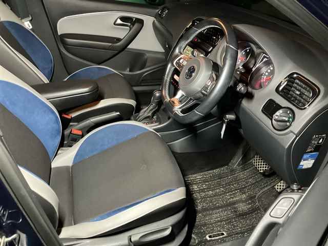 2015 Volkswagen VWポロ5HB auction photo 7