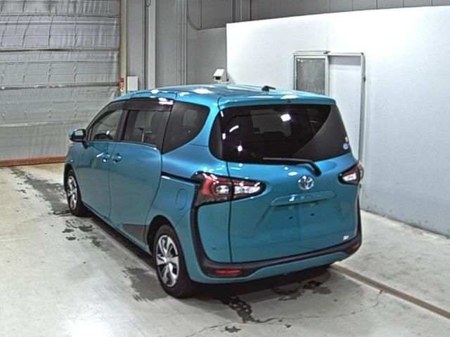 2021 Toyota Sienta G クエロ auction photo 2
