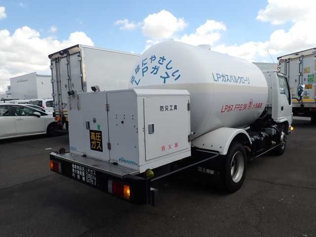 2011 Isuzu Elf 2.35t タンク車 auction photo 2