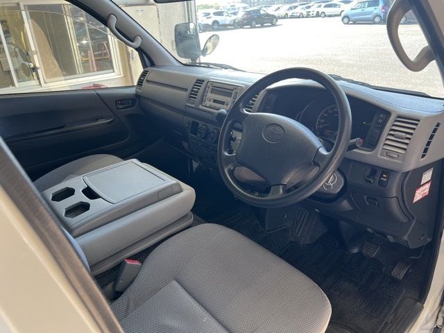 2007 Toyota Hiace クルマイスシヨウシャ Cタイプ auction photo 4