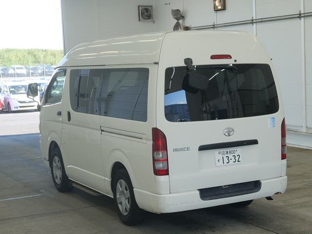 2007 Toyota Hiace クルマイスシヨウシャ Cタイプ auction photo 2