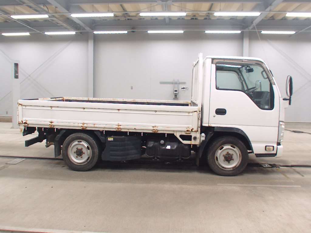 2010 Isuzu Elf 4WD auction photo 3