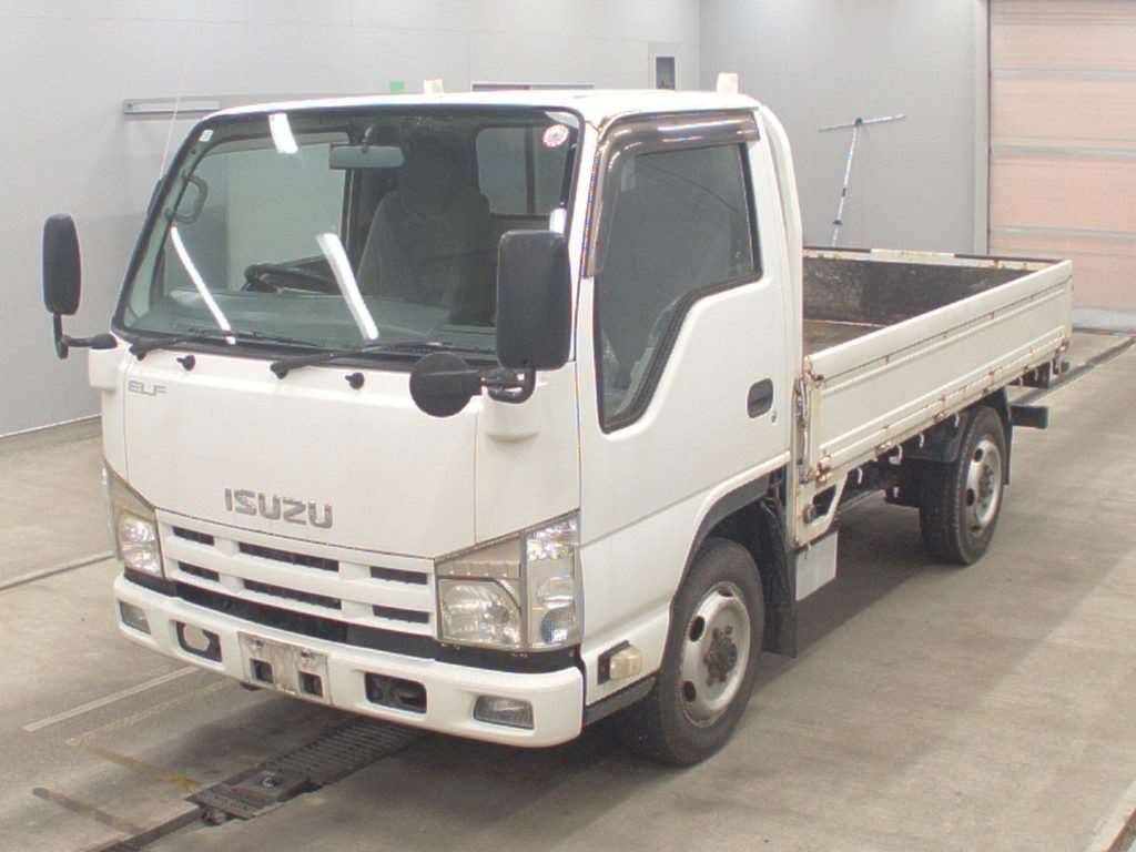 Japan Auction Vehicles 16 2010 Isuzu Elf 4WD auction photo