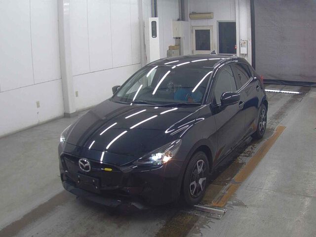 2024 Mazda 2 15 BD auction photo 4