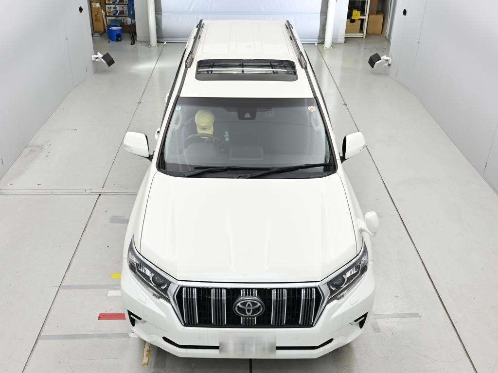 2022 Toyota Land Cruiser Prado TX 4WD auction photo 7