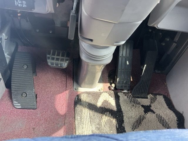 2007 Isuzu ジャーニー バス auction photo 4