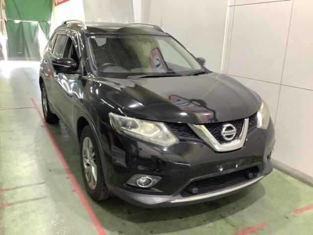 Japan Auction Vehicles 4 2017 Nissan X-Trail 4WD 20Xtt Emergency Brake Package auction photo