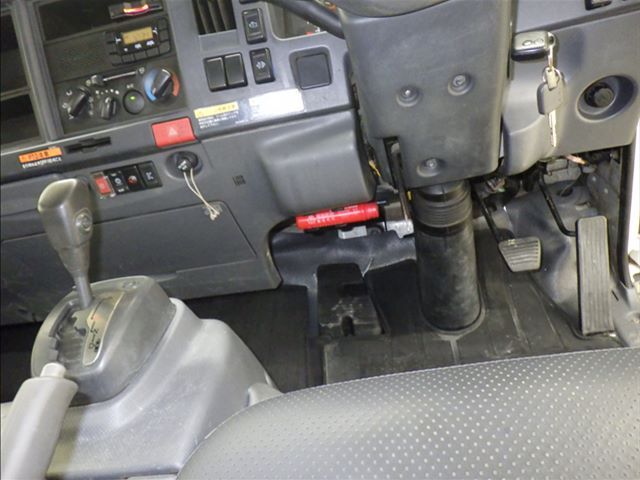 2018 Isuzu Elf クレーン付 auction photo 7