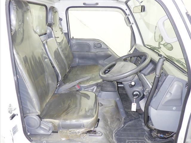 2019 Isuzu Elf dump auction photo 5