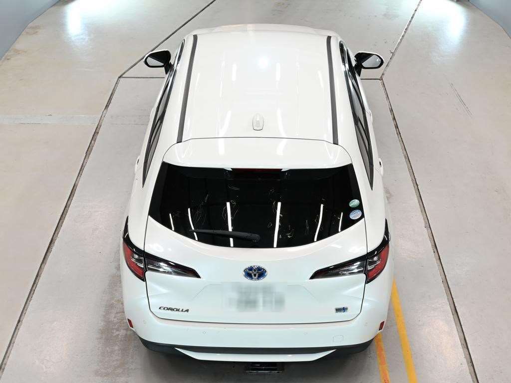 2020 Toyota Corolla Touring ハイブリッド S auction photo 8
