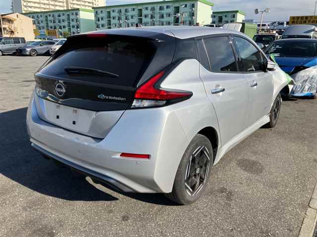 2022 Nissan Leaf eプラスX auction photo 5