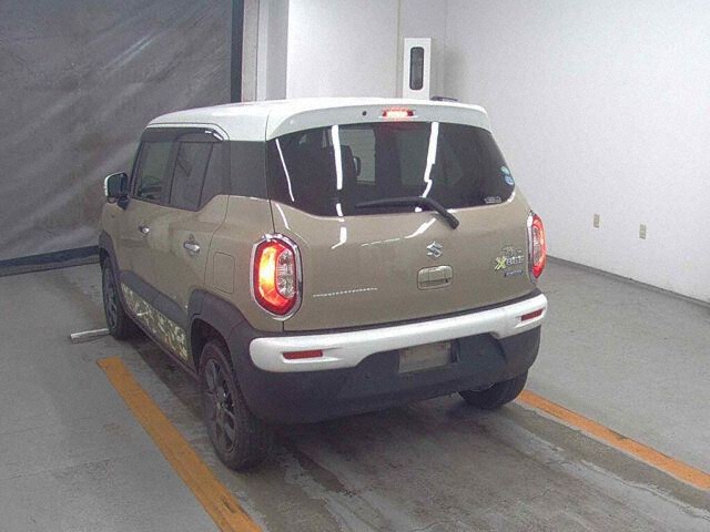 2020 Suzuki Xbee ハイブリッドMZ auction photo 2