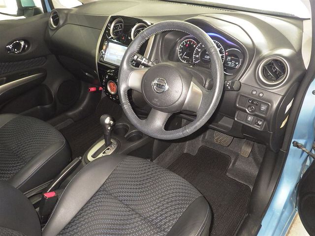 2013 Nissan Note メダリストエマブレP auction photo 3