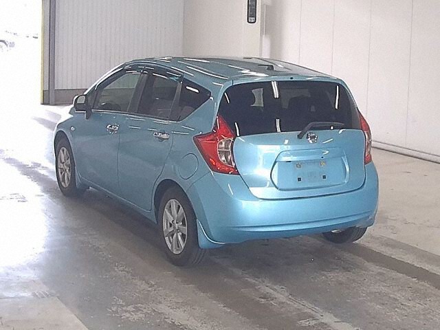2013 Nissan Note メダリストエマブレP auction photo 2