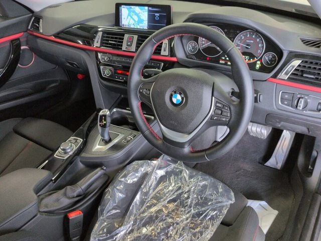 2014 BMW 3 Series 328Iグランツスポツ auction photo 3