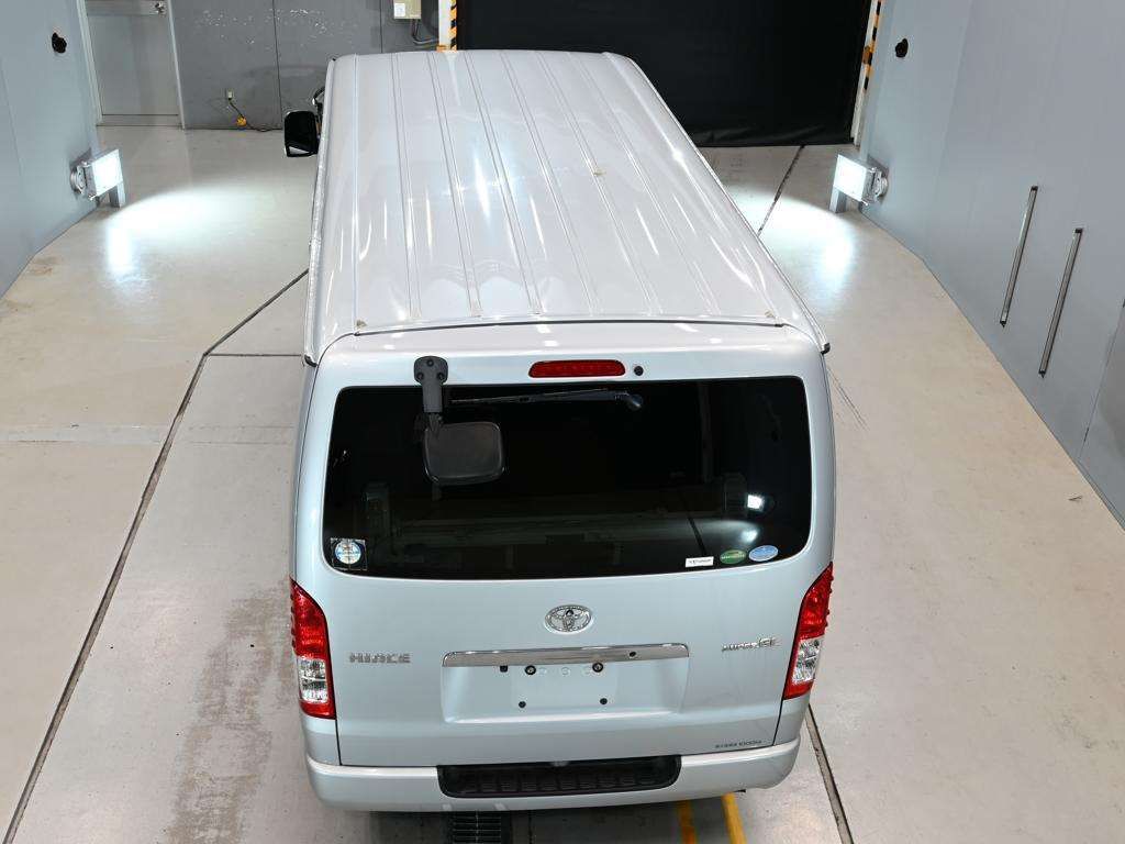 2021 Toyota Hiace ロングスーパーGL 4WD auction photo 8