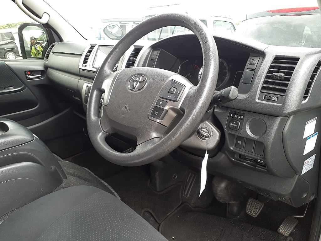 2021 Toyota Hiace ロングスーパーGL 4WD auction photo 9