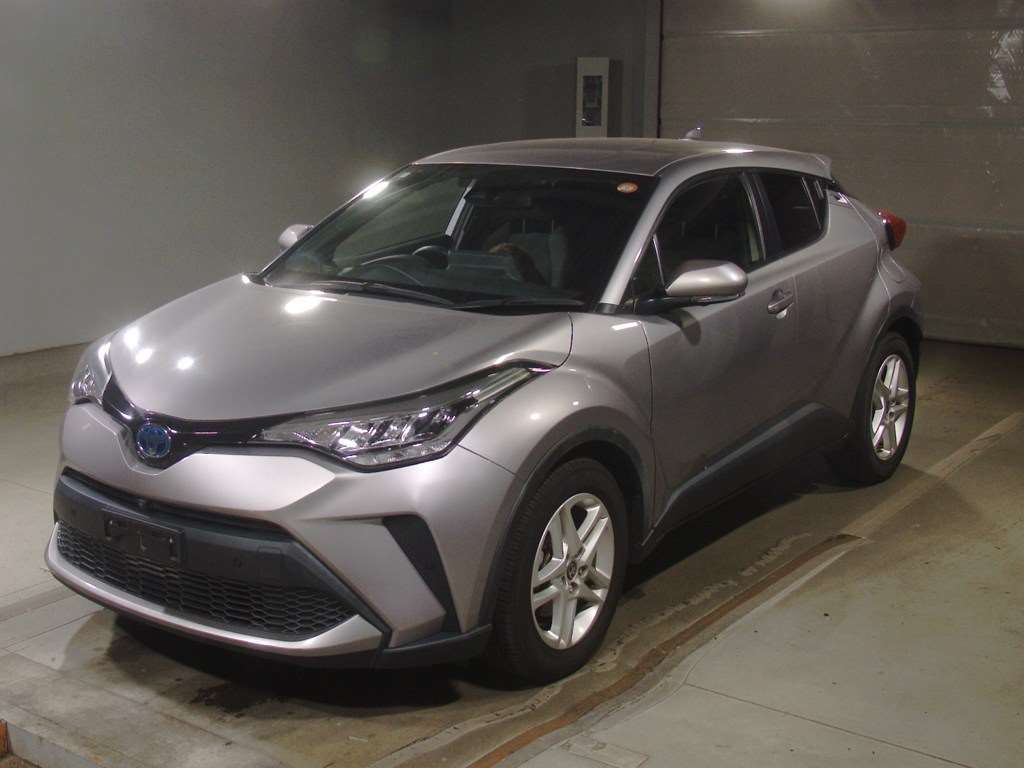 Japan Auction Vehicles 4 2022 Toyota C-HR S auction photo