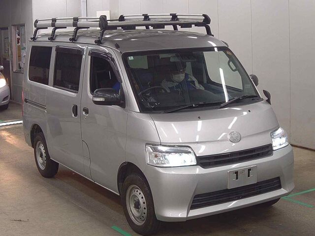 Japan Auction Vehicles 8 2023 Toyota TownAce Van GL auction photo