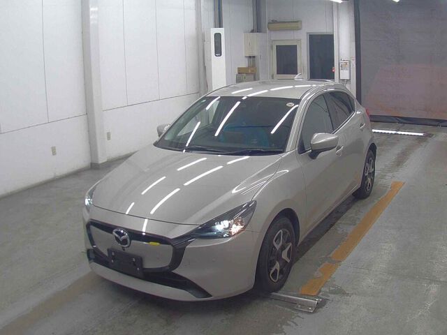 2023 Mazda 2 15 BD auction photo 4