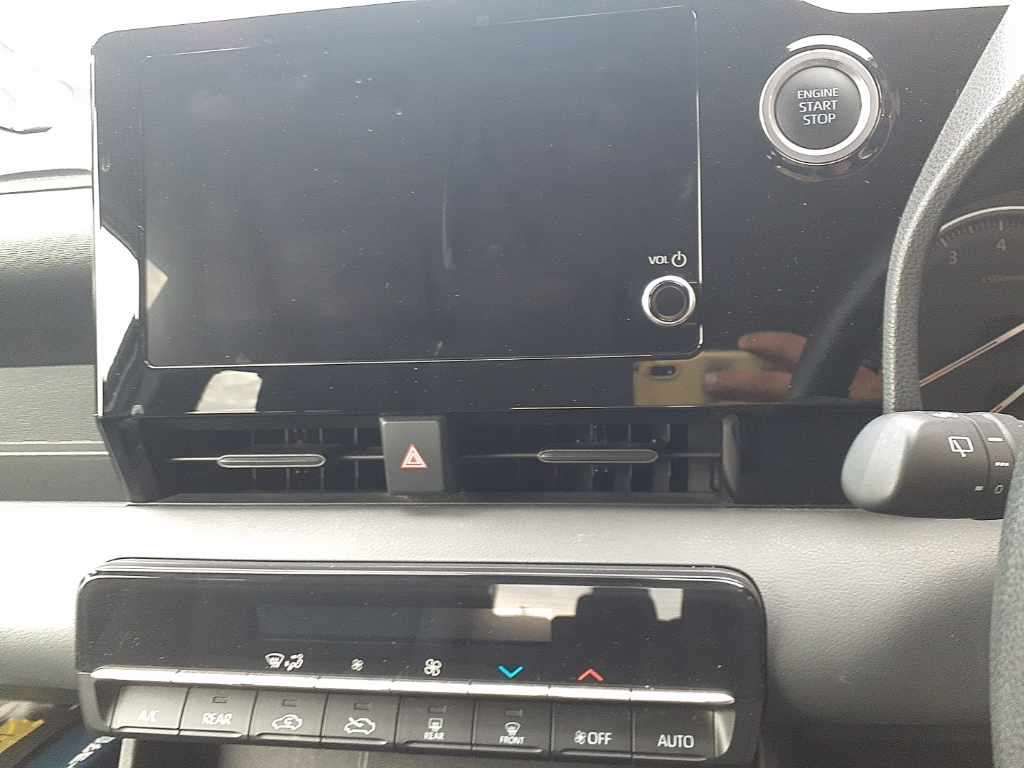 2023 Toyota Noah X auction photo 12