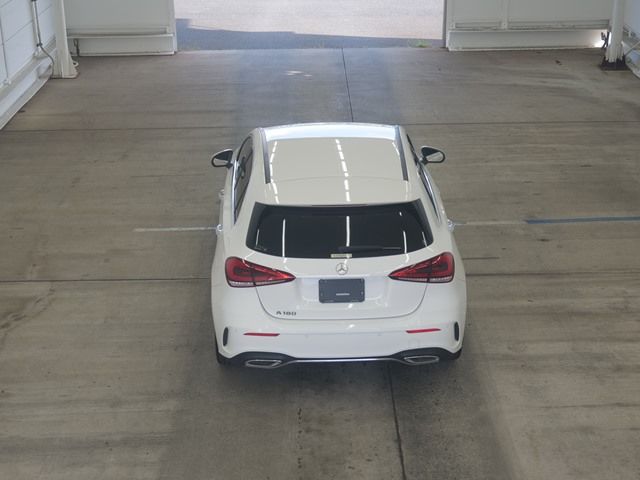 2019 Mercedes-Benz A180 スタイル AMGライン auction photo 3