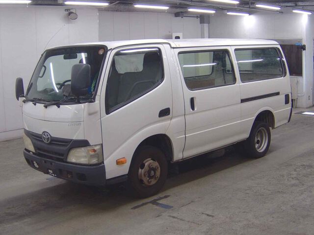 2011 Toyota ダイナルートバン auction photo 4